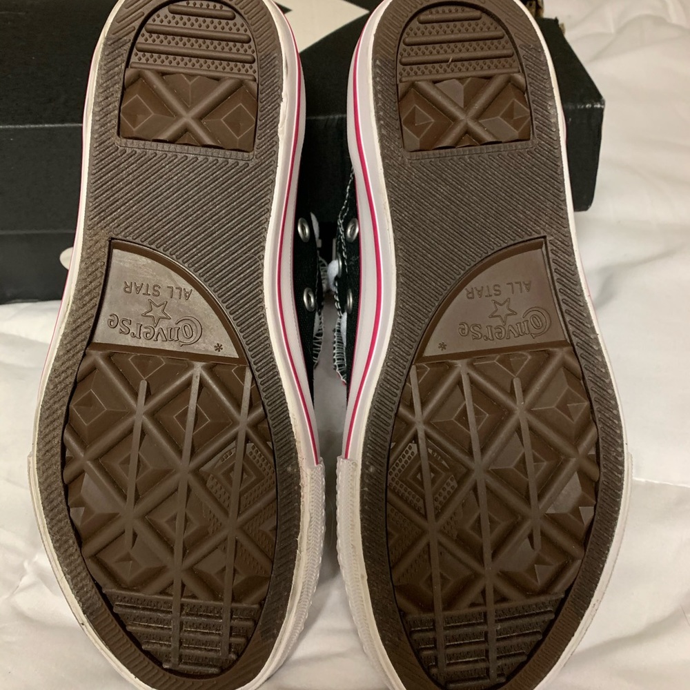 Converse - Picture 7 of 8
